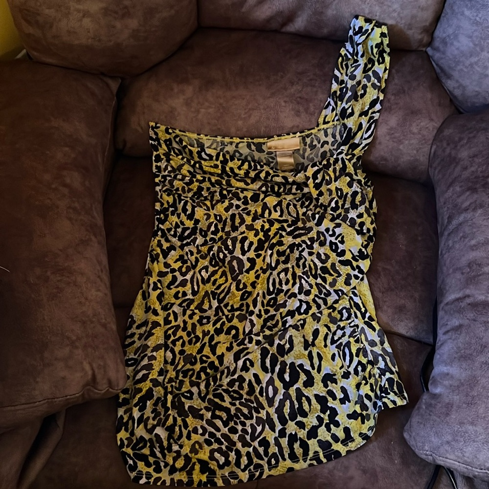 Like new cheetah print blouse